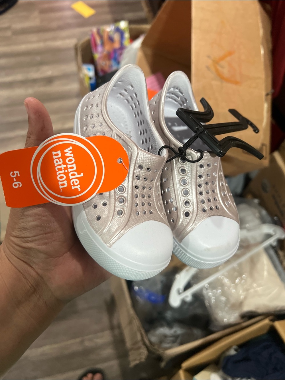 wonder nation Kids Metallic Rose Slip-On Water Shoes - White Toe